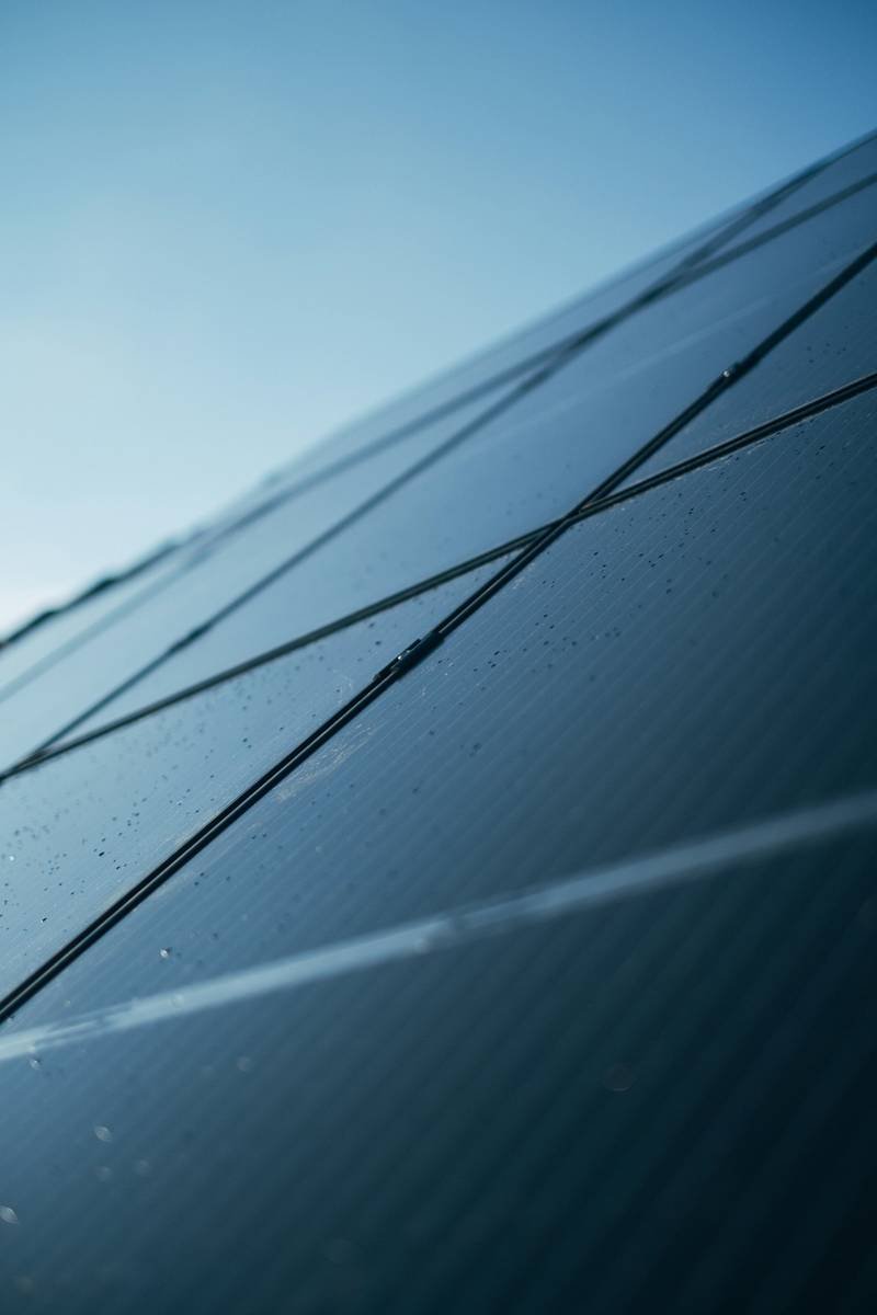 Surface d’un panneau solaire en gros plan